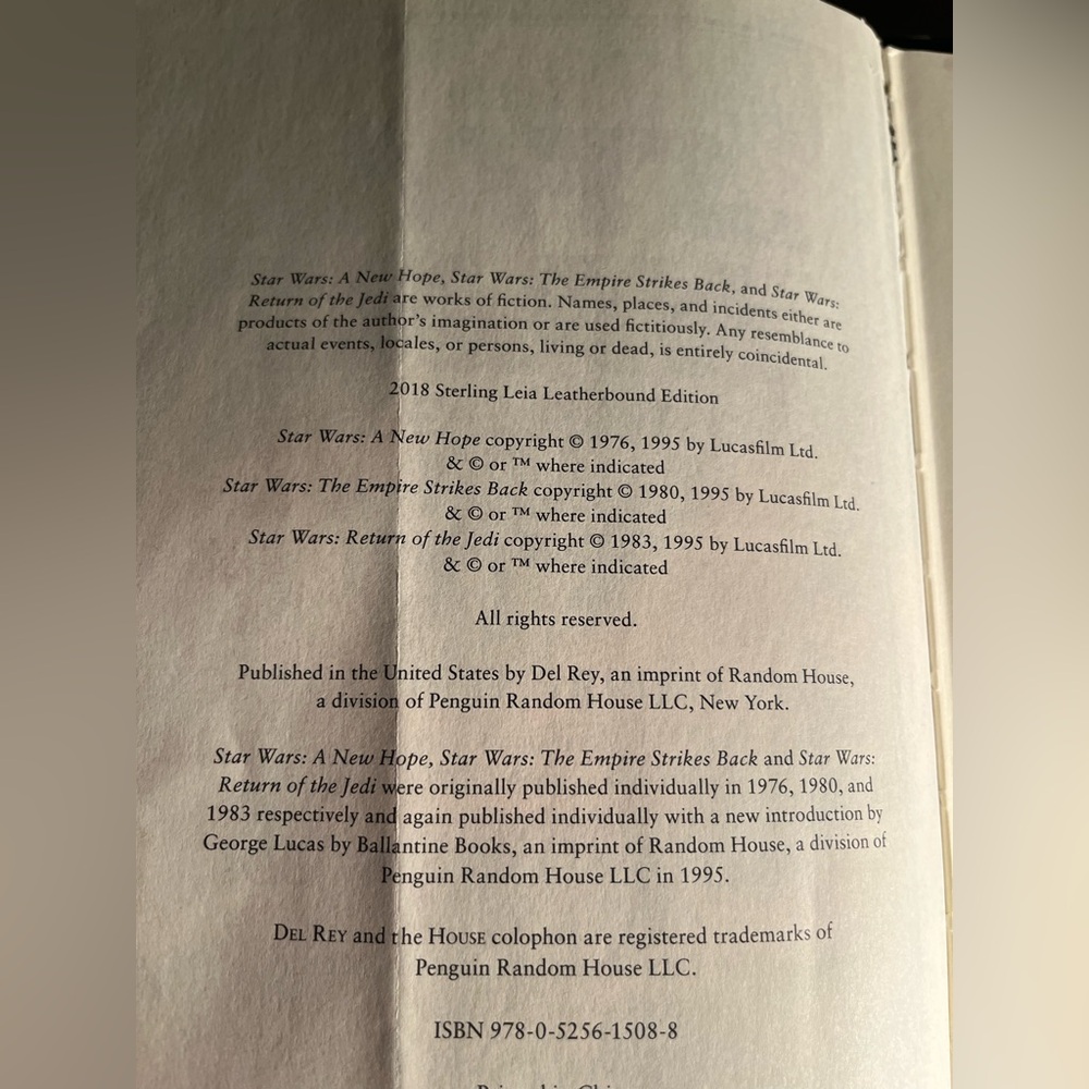 Star Wars Trilogy Hardcover Book 🛸🛸🛸🛸🛸🛸🛸🛸🛸🛸🛸🛸🛸🛸🛸🛸🛸🛸🛸🛸 - Picture 10 of 11